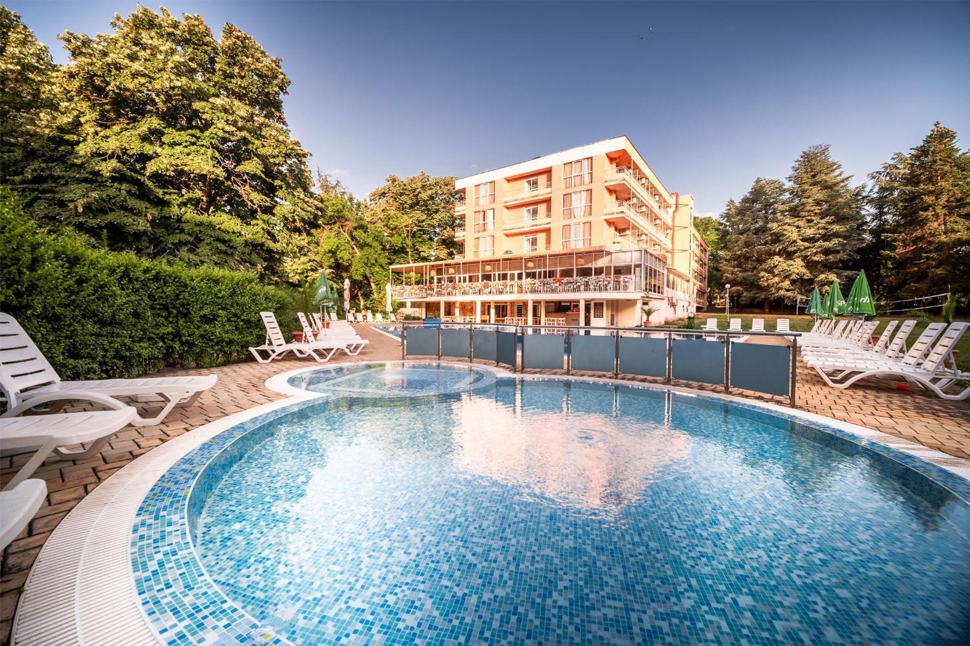 Gloria Hotel Saints Constantine and Helena Exteriör bild