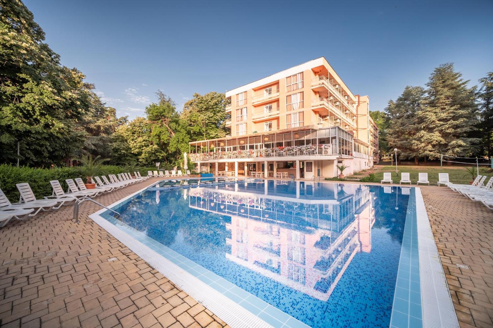 Gloria Hotel Saints Constantine and Helena Exteriör bild